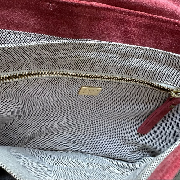 D&V Diane Von Furstenburg Chain Crossbody Bag - Picture 5 of 13